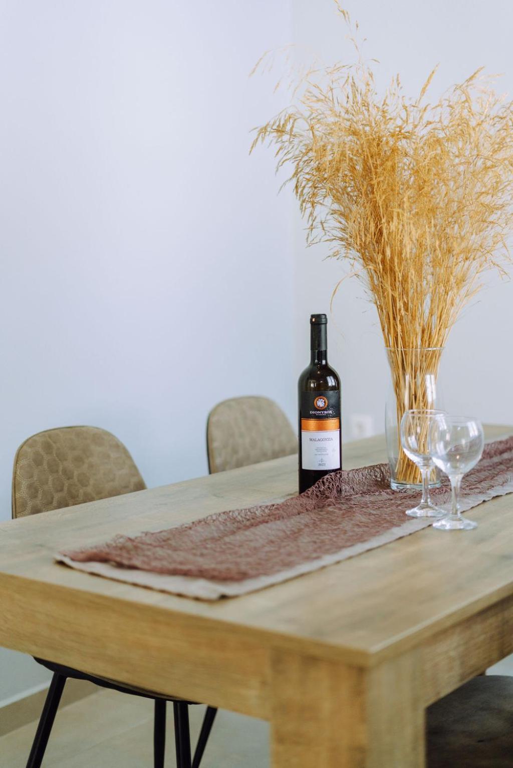 Lithostroto Suites Argostoli  Eksteriør billede
